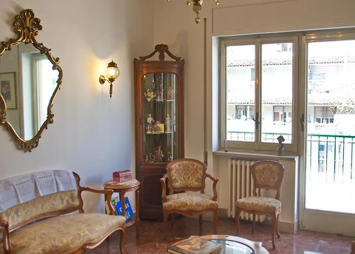 招待所 Olivarooms